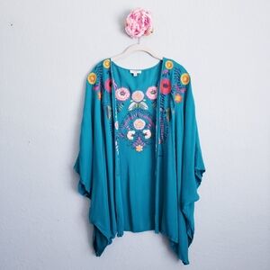 Umgee Blue Floral Embroidered Lightweight Kimono